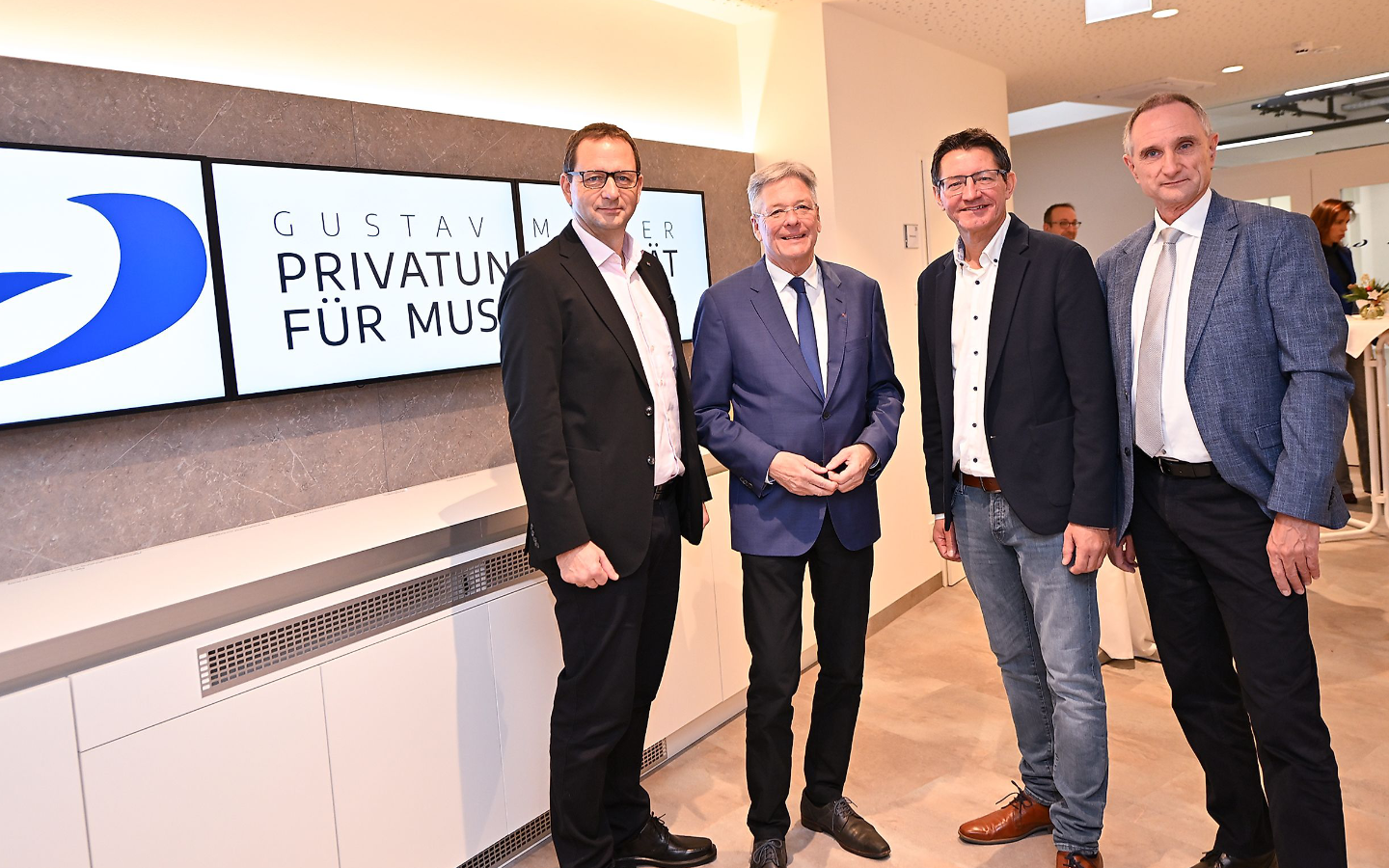GMPU erweitert ihren Campus - Notes