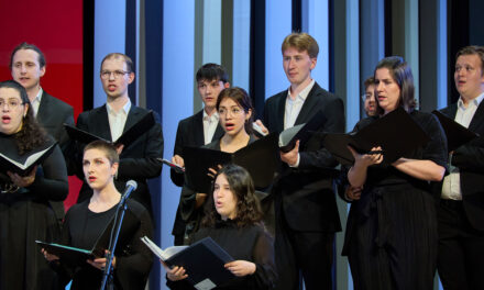 GMPU-Studierende Gloria Mojica bei internationalem Chorprojekt in Osaka