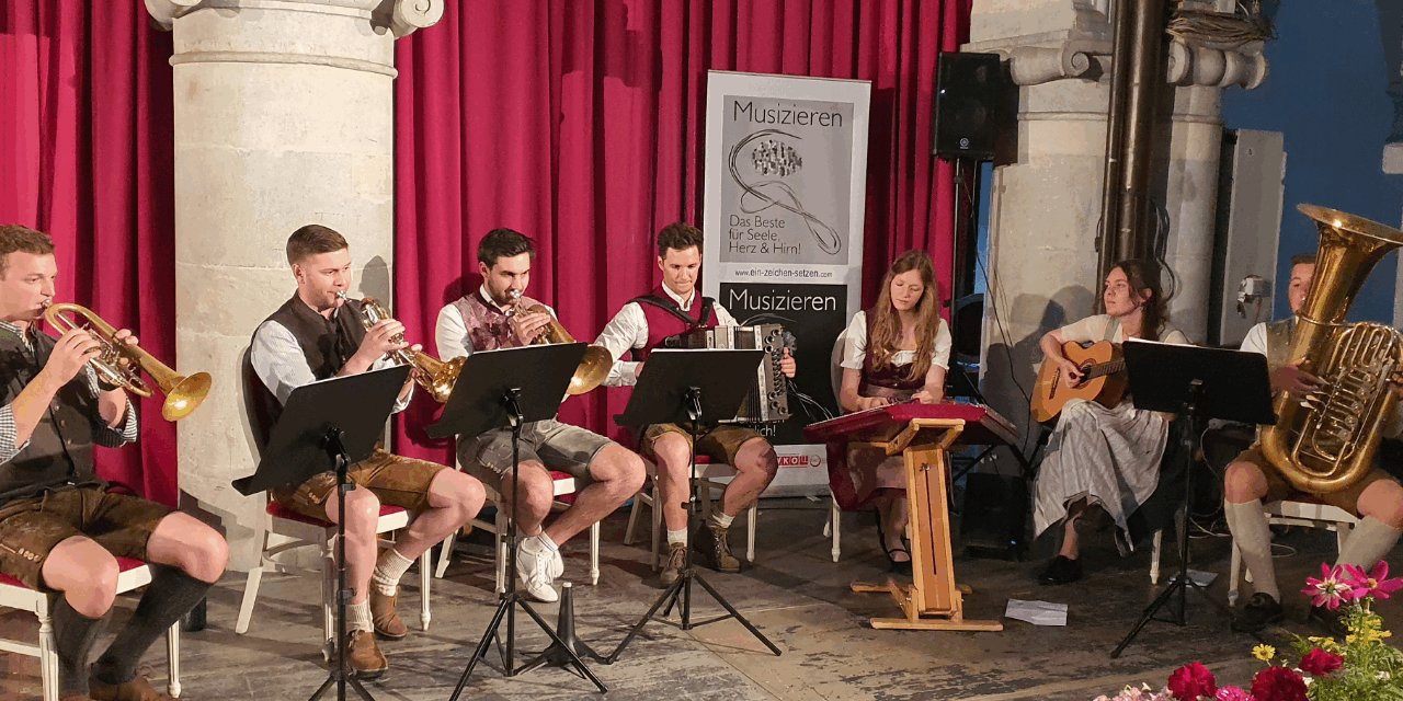 KONZERTBERICHT – ENSEMBLE ABSCHLUSSKONZERTEFACHBEREICH VOLKSMUSIK