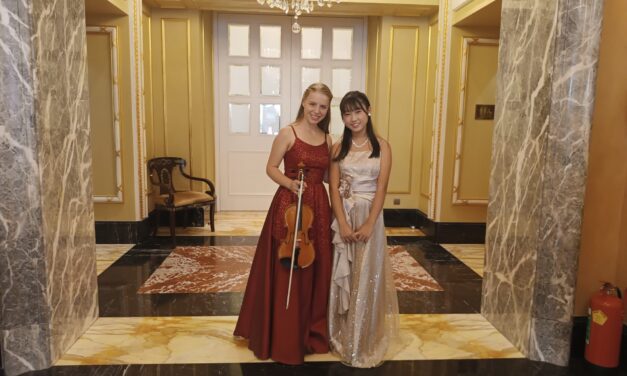 Lois Pfeifer in der ORF Sendung „Stars und Talente“