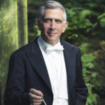 Dr. Nicholas Milton übernimmt Universitätsprofessur für Orchesterdirigieren an der GMPU