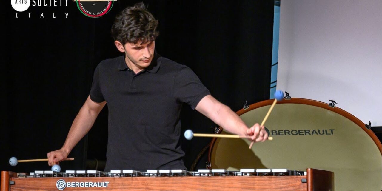 Luca Vadala glänzt bei Percussive Arts Society Schlagwerkwettbewerb in Italien